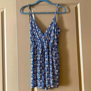 Francesca’s Collections Blue & Black Pattern Romper with Tie Back